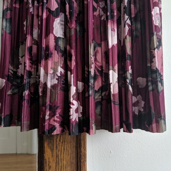 Mauve floral dress - Picture 2 of 5